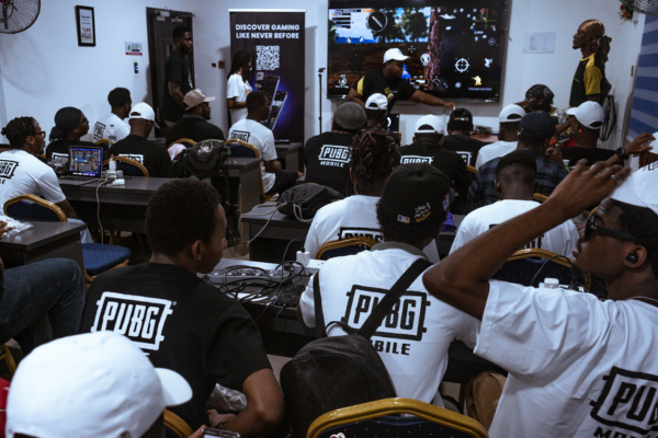 Friendly esports gameplay